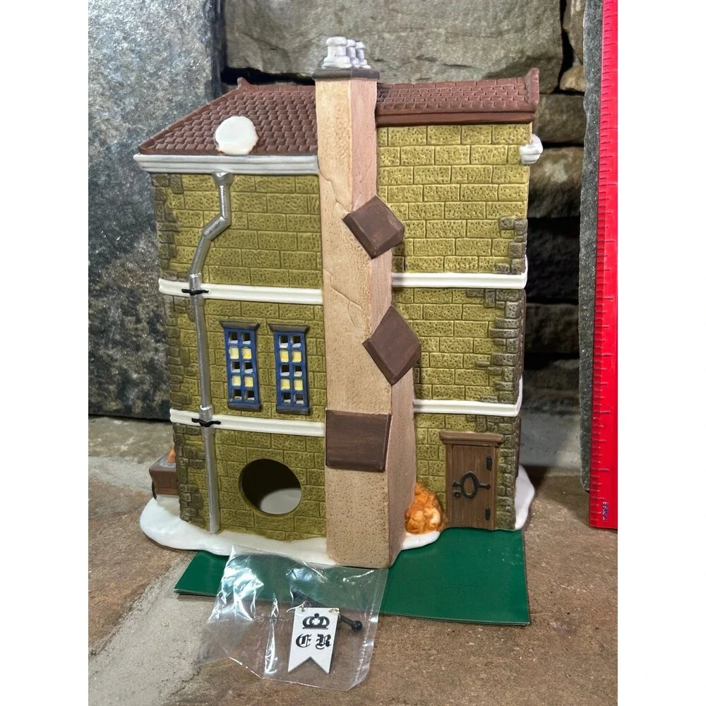 Department 56 Kings Road Post Office Dickens Village Lighted Boxed #58017